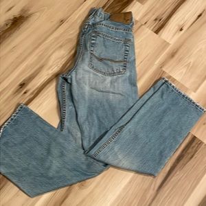 Mens-AE jeans low rise bootcut 26/28